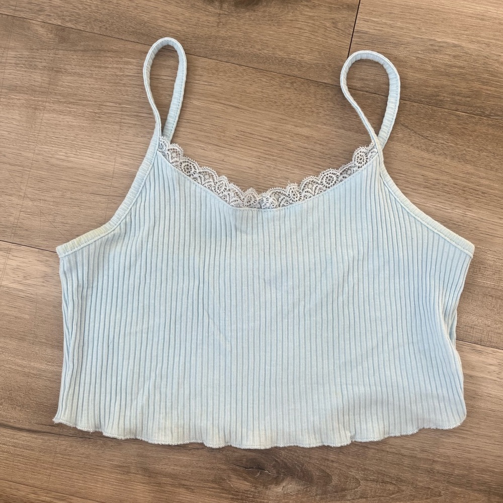 baby blue laced cropped tank top